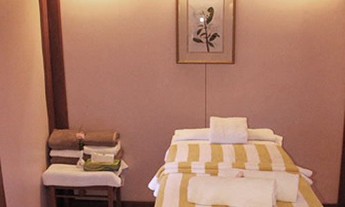 ayurveda massage therapist in mcleodganj